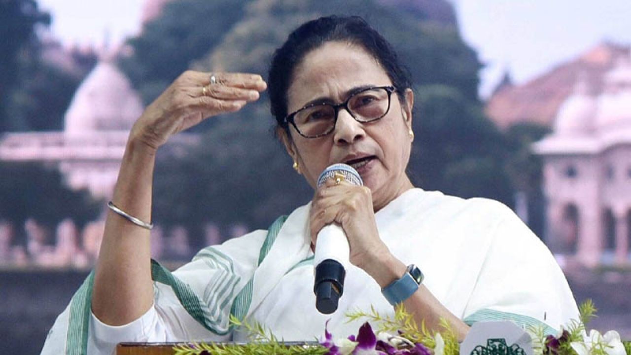 উত্তপ্ত পশ্চিমবঙ্গের রাজনীতি, বিজেপিকে সরাসরি আক্রমণ মমতার