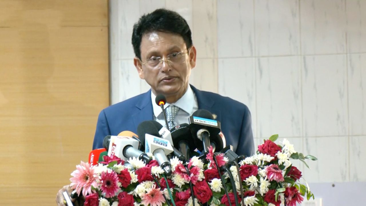 শিক্ষার্থীরা ভাইরাল হতে চায়, নৈতিকতা থেকে সরে যাচ্ছে: শিক্ষামন্ত্রী
