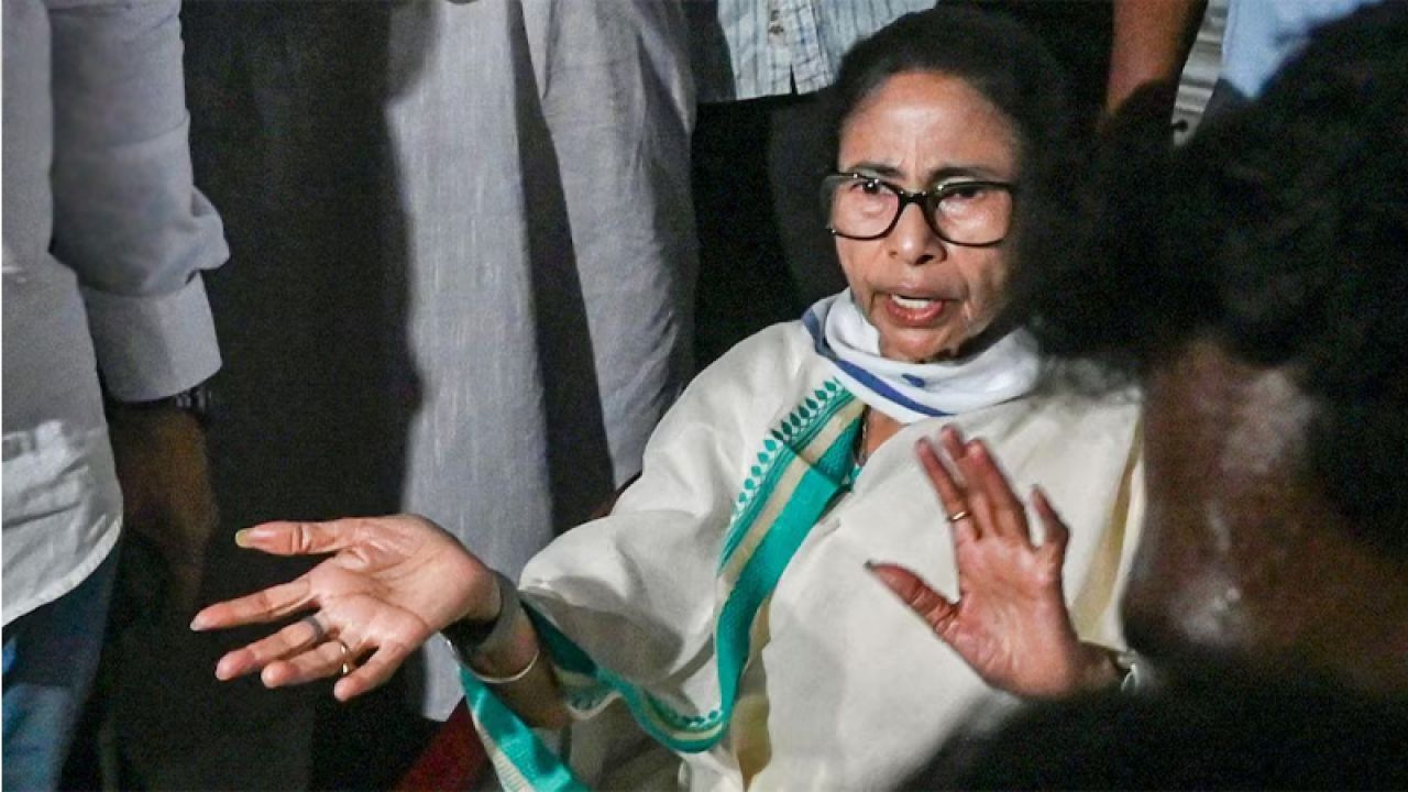 পশ্চিমবঙ্গে ভোটের আগে উত্তেজনা, ইভিএম কারচুপির অভিযোগ