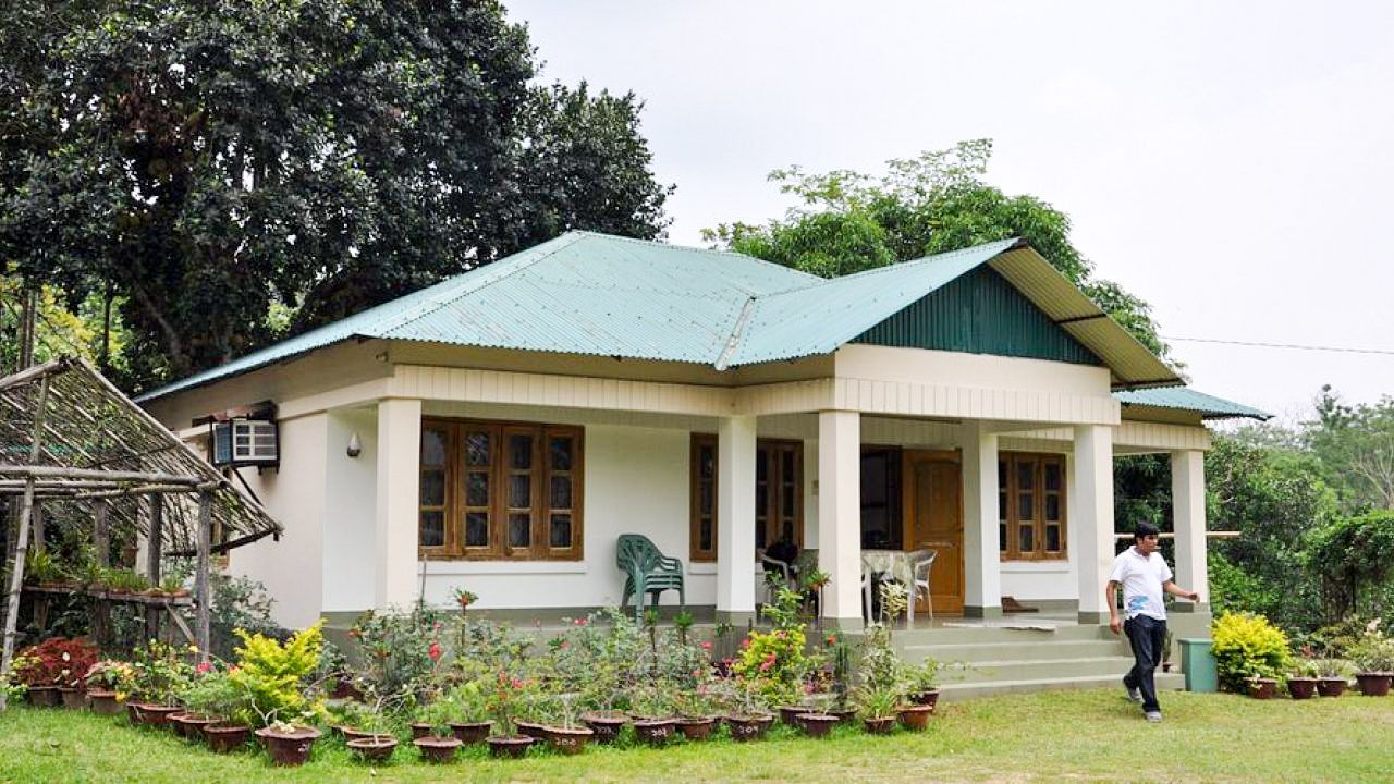 আমতলী চা বাগানের ব্যবস্থাপককে জড়িয়ে অপপ্রচার, বাগানবাসীর প্রতিবাদ