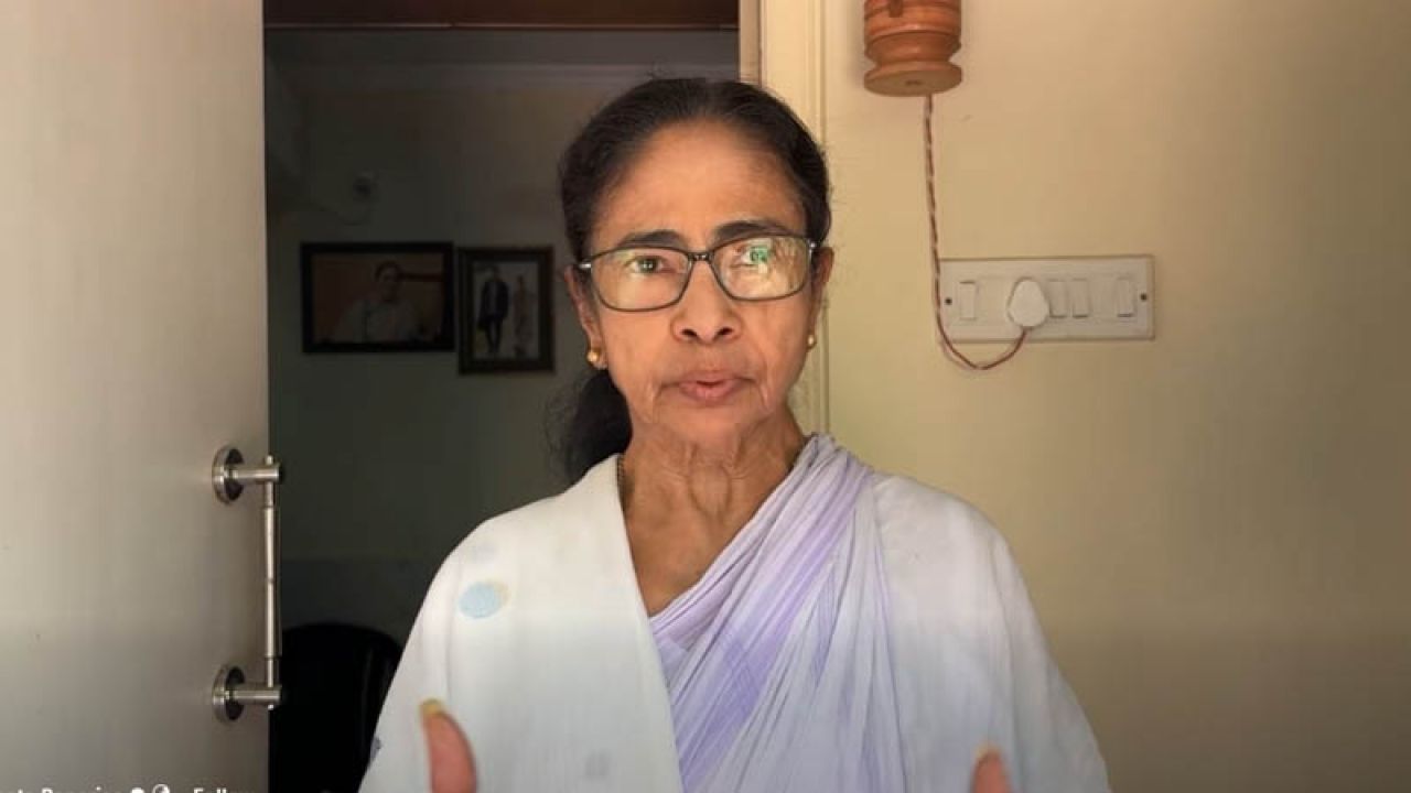 ফল প্রকাশ নিয়ে কারচুপির অভিযোগ মমতার